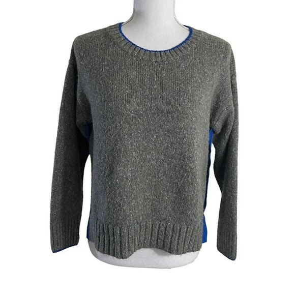 TopShop Gray Sweater Size 2 Side Slits Blue Trim Pullover Crewneck Long Sleeves - Picture 1 of 6